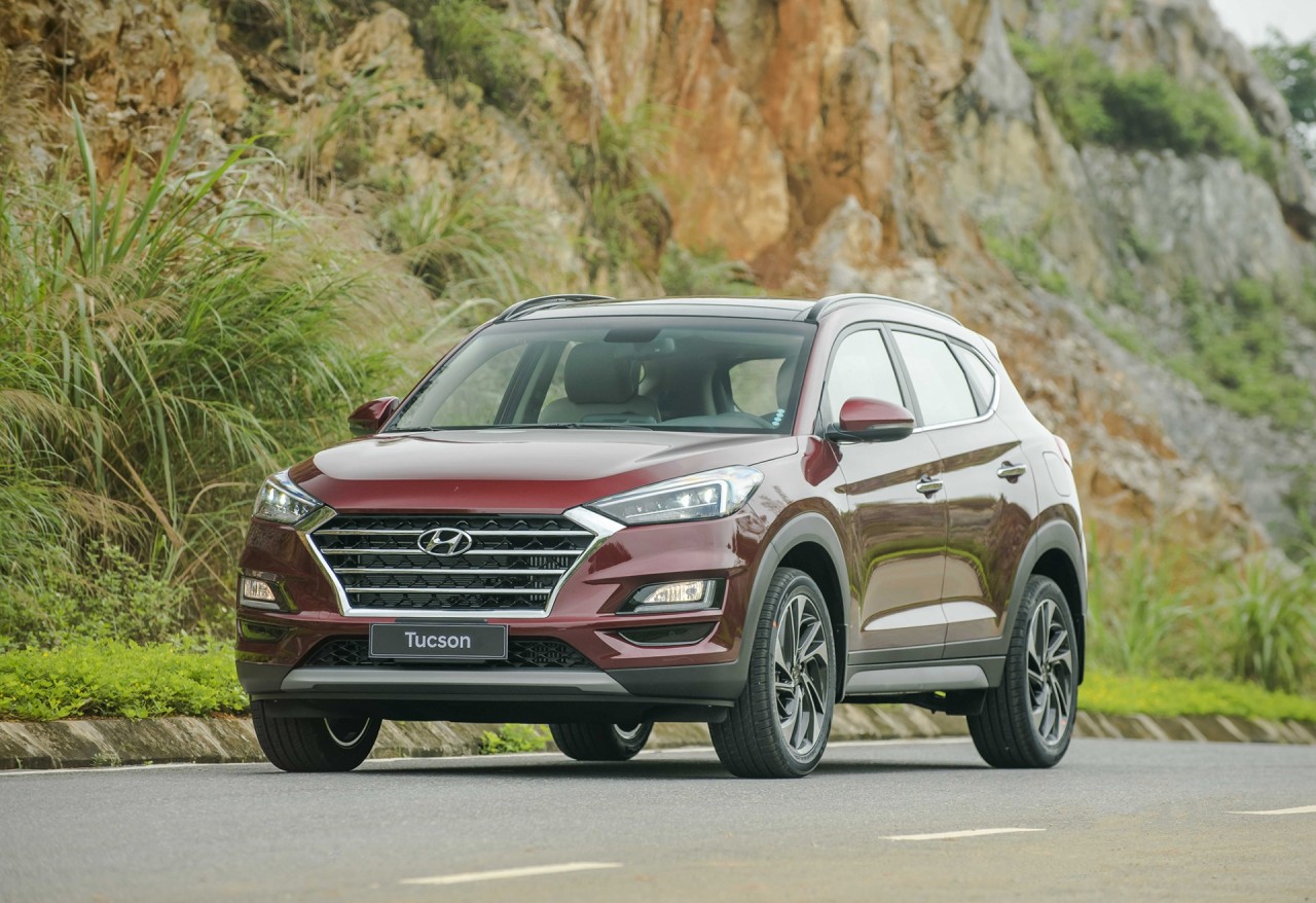 thang 9 hyundai ban duoc xe 8213 xe tucson va santafe chiem da so