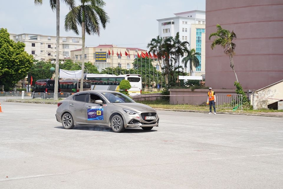tc motor gymkhana championship by otofun cac vdv tich cuc tap luyen truoc vong phan hang