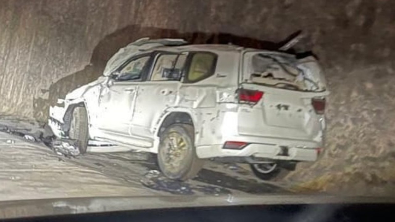 Chưa kịp đến tay khách hàng, Toyota Land Cruiser 2022 mới đã biến thành đống sắt vụn Chưa kịp đến tay khách hàng, Toyota Land Cruiser 2022 mới đã biến thành đống sắt vụn