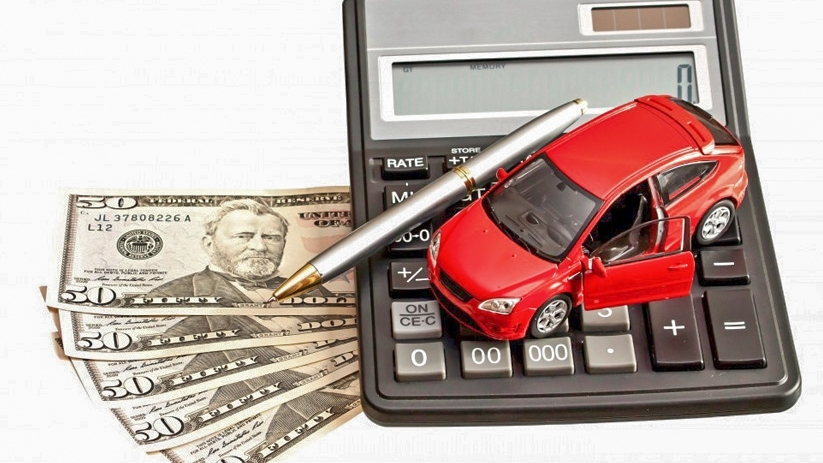 Vay tiền mua ô tô trả góp là đưa mình vào thế "một cổ hai tròng"