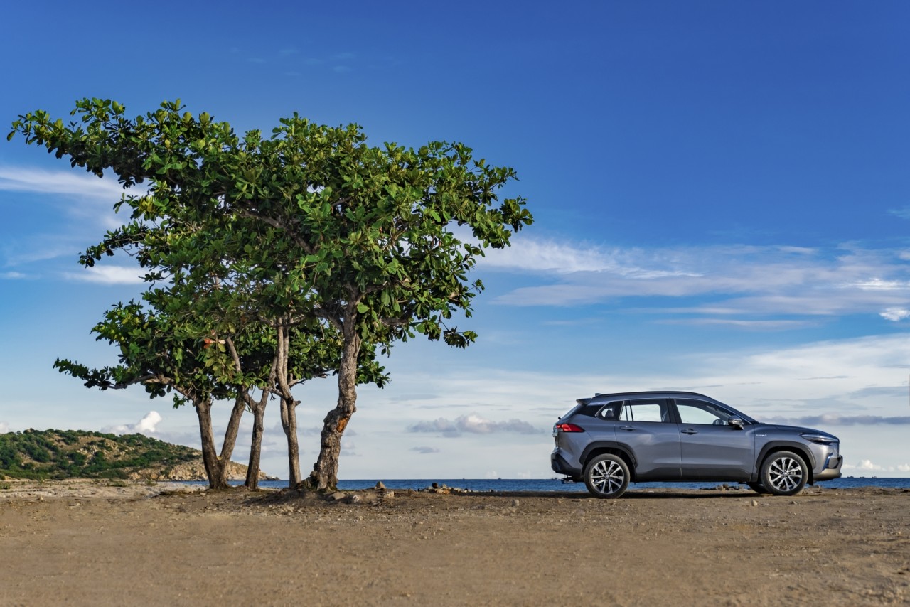 Xe hybrid của Toyota được ưa chuộng vì không cần trạm sạc, dễ sử dụng Xe hybrid của Toyota được ưa chuộng vì không cần trạm sạc, dễ sử dụng
