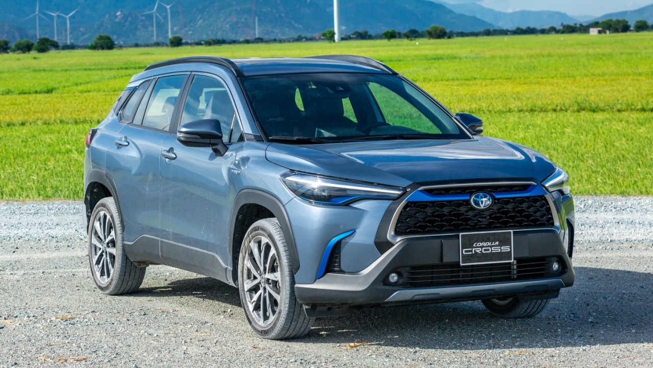 Xe hybrid của Toyota được ưa chuộng vì không cần trạm sạc, dễ sử dụng