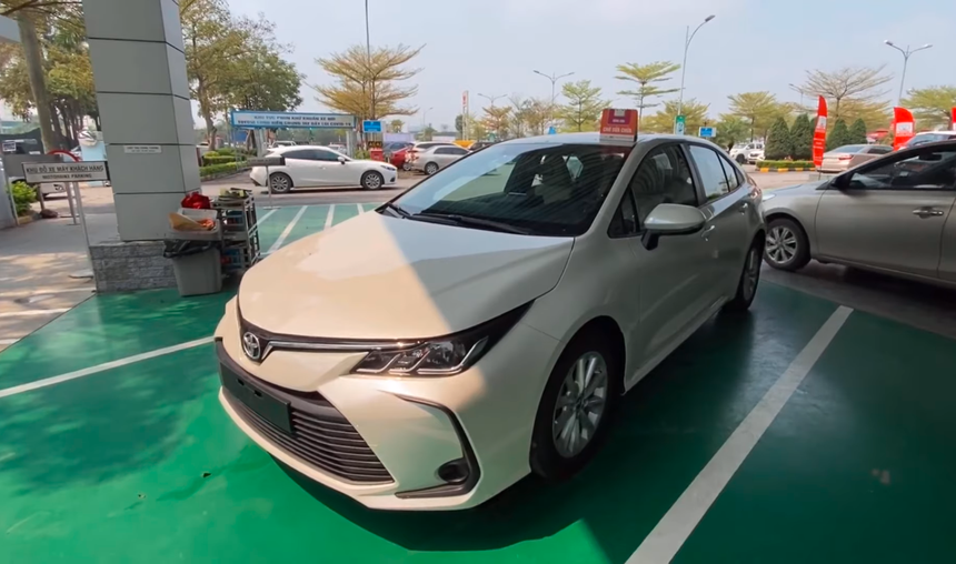 Đại lý nhận đặt cọc Toyota Corolla Altis 2022, giá dự kiến từ 750 triệu đồng