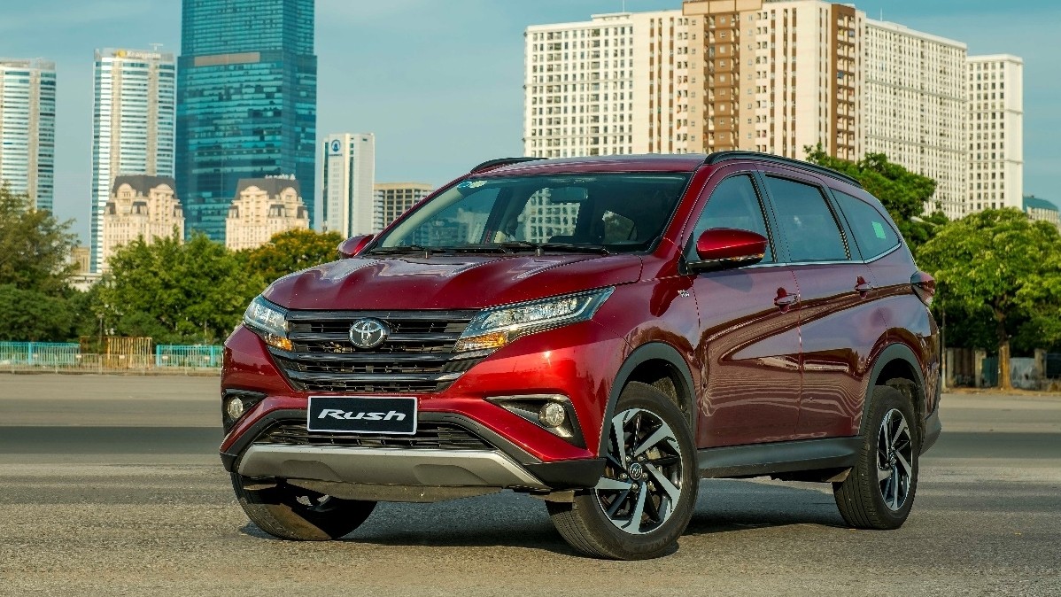 Toyota Rush 2021 nâng cấp hệ thống giải trí, tặng bảo hiểm Vàng