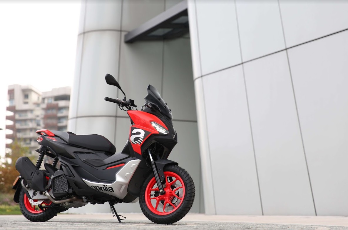 Piaggio Việt Nam ra mắt Aprilia SR GT 200, giá từ 97 triệu Piaggio Việt Nam ra mắt Aprilia SR GT 200, giá từ 97 triệu