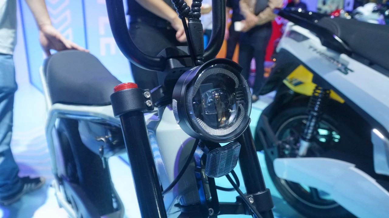 Chiêm ngưỡng xe đạp trợ lực điện VinFast vừa ra mắt với tốc độ 32 km/h, pin có thể tháo rời Chiêm ngưỡng xe đạp trợ lực điện VinFast vừa ra mắt với tốc độ 32 km/h, pin có thể tháo rời