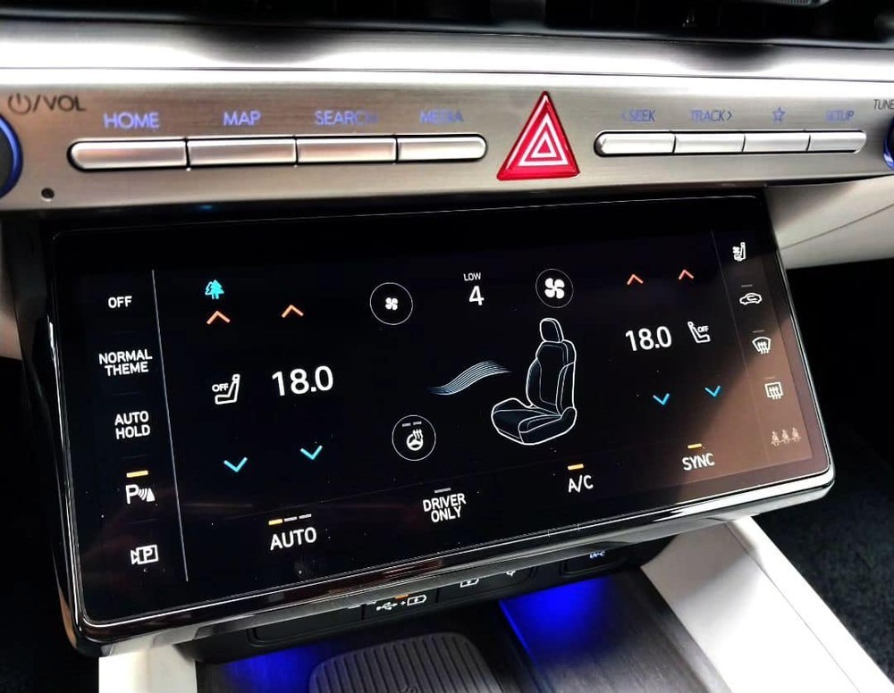 Hyundai Santa Fe 2024 màu nâu nhám xuất hiện trên đường phố gây sốt Hyundai Santa Fe 2024 màu nâu nhám xuất hiện trên đường phố gây sốt