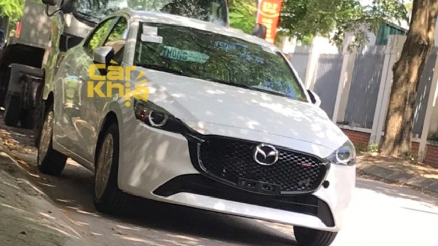 Mazda 2 2023 xuất hiện tại trạm đăng kiểm Việt Nam