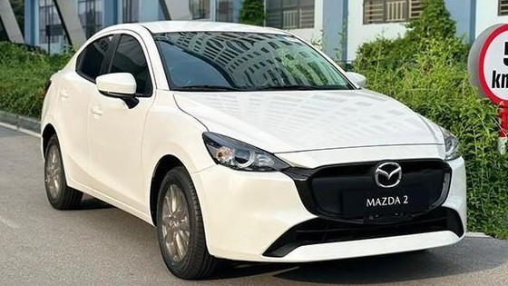 Lộ trang bị mới của Mazda 2 2023 bản tiêu chuẩn sắp ra mắt tại Việt Nam