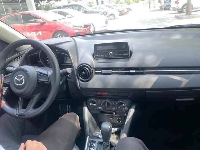 Lộ trang bị mới của Mazda 2 2023 bản tiêu chuẩn sắp ra mắt tại Việt Nam
