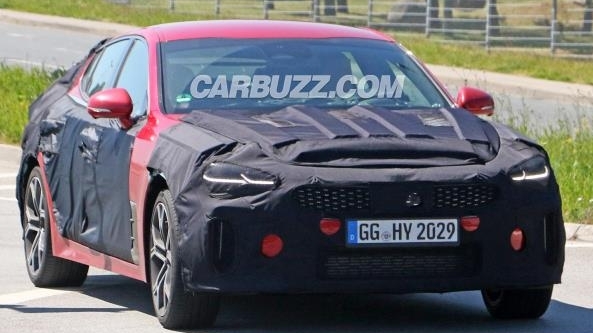 Kia Stinger sẽ trình làng bản nâng cấp mới vào năm sau