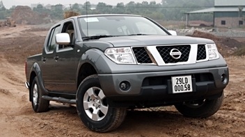 Triệu hồi gần 2.500 xe Nissan Navara vì lỗi túi khí