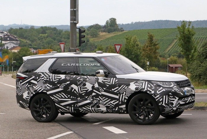Land Rover Discovery 2021 sẽ sở hữu màn hình cảm ứng kích thước cực khủng land rover discovery 2021 se so huu man hinh cam ung kich thuoc cuc khung
