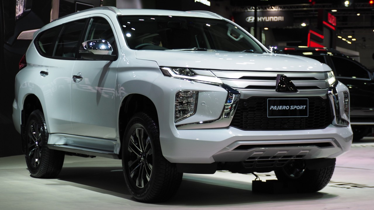 mitsubishi pajero sport giam gia hon 200 trieu dong toi hai lan trong thang nay
