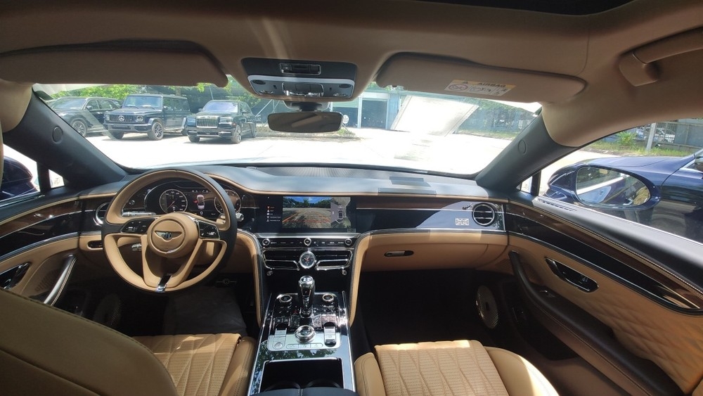 Bentley Flying Spur First Edition 2020 hơn 30 tỷ về Việt Nam bentley flying spur first edition 2020 hon 30 ty ve viet nam