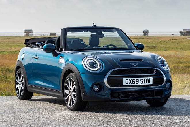 mini cooper mui tran sap bi khai tu