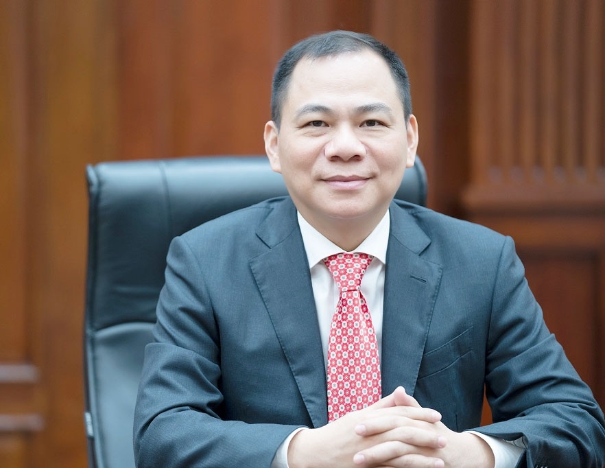 Vingroup trao tặng cộng đồng 500.000 lọ thuốc điều trị Covid-19 Vingroup trao tặng cộng đồng 500.000 lọ thuốc điều trị Covid-19