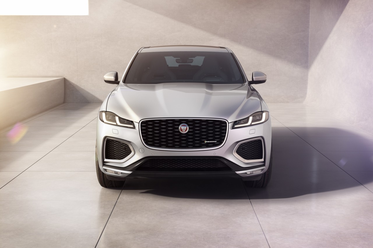 Jaguar F-Pace R-Dynamic có thêm phiên bản Black độc quyền mới Jaguar F-Pace R-Dynamic có thêm phiên bản Black độc quyền mới