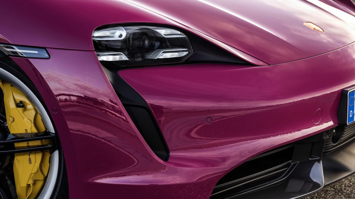 Porsche Taycan 2022 mới ra mắt lần đầu tiên được trang bị tính năng hỗ trợ đỗ xe tự động Porsche Taycan 2022 mới ra mắt lần đầu tiên được trang bị tính năng hỗ trợ đỗ xe tự động