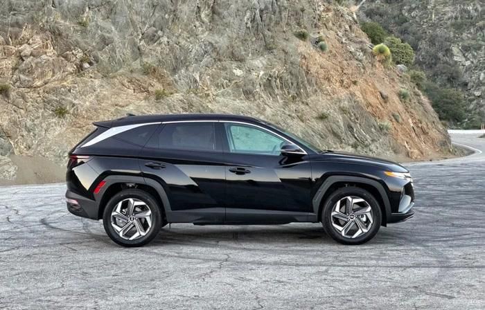 Hyundai Tucson phiên bản chạy điện mạnh nhất ra mắt Hyundai Tucson phiên bản chạy điện mạnh nhất ra mắt