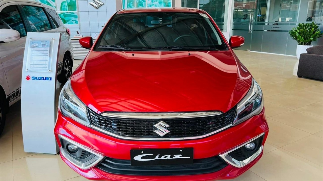 Suzuki Ciaz giảm giá mạnh tại đại lý