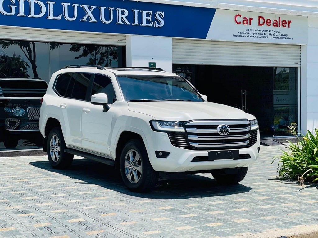 Những mẫu xe hiện đang bán 'bia kèm lạc' tại thị trường Việt Những mẫu xe hiện đang bán 'bia kèm lạc' tại thị trường Việt