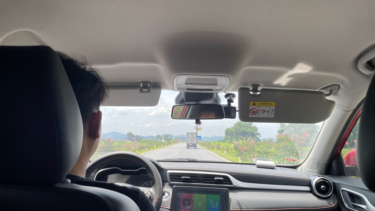 Chủ xe MG ZS: 'Xe ghi điểm nhờ ngoại hình, phù hợp chạy đô thị hơn đường đèo núi' Chủ xe MG ZS: 'Xe ghi điểm nhờ ngoại hình, phù hợp chạy đô thị hơn đường đèo núi'