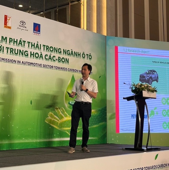 Toyota Việt Nam: Xe hybrid kèm nhiên liệu sinh học góp phần giảm khí thải CO2 ngay lập tức Toyota Việt Nam: Xe hybrid kèm nhiên liệu sinh học góp phần giảm khí thải CO2 ngay lập tức