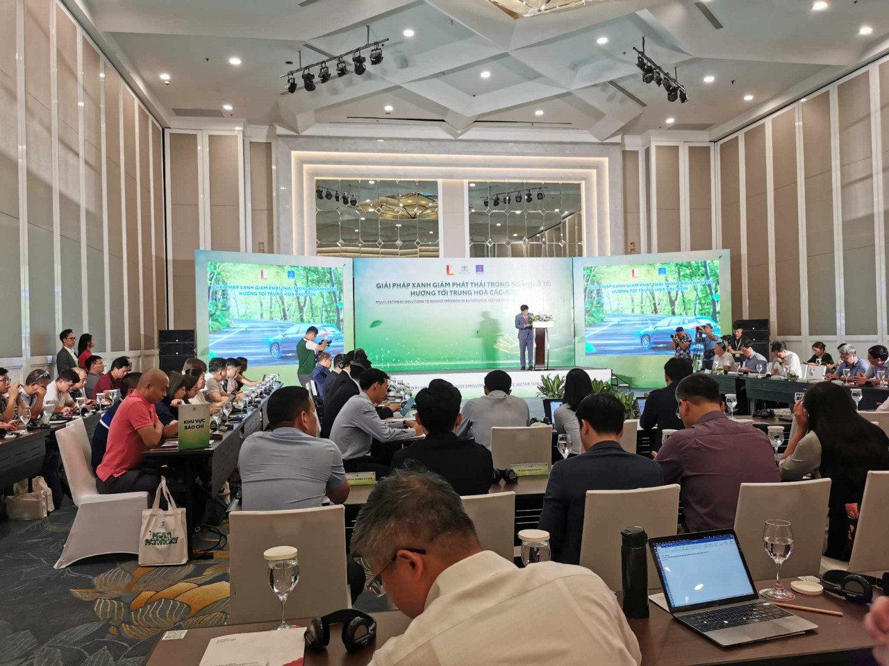 Lý giải nguyên nhân nhiên liệu sinh học vẫn bị người tiêu dùng chê Nhiên liệu sinh học góp phần giảm phát thải trong ngành ô tô