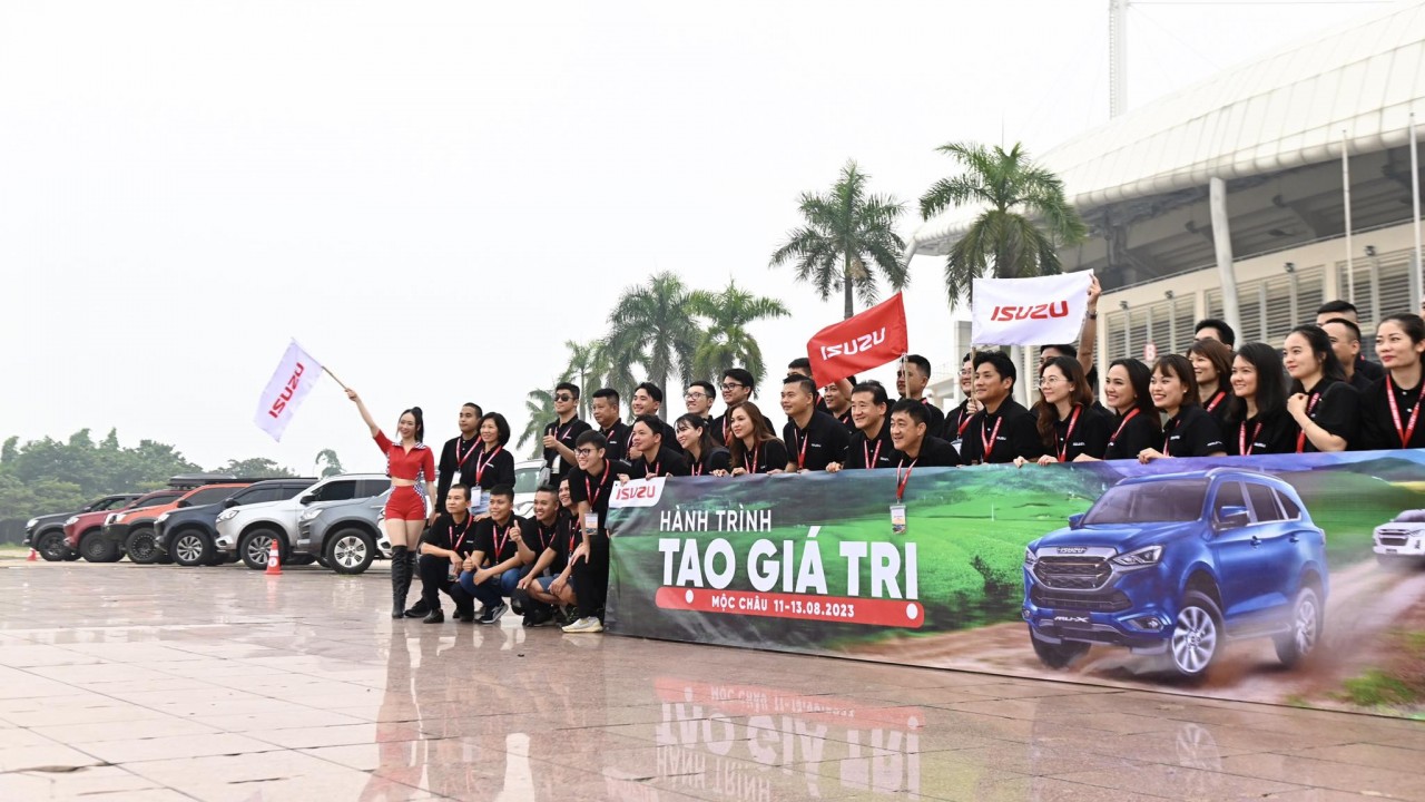 Isuzu Caravan 2023 chính thức bắt đầu Isuzu Caravan 2023 chính thức bắt đầu