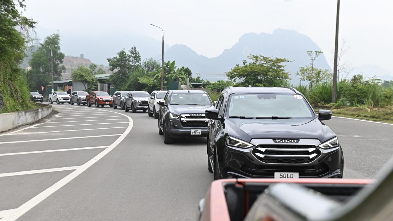 Isuzu Caravan 2023 chính thức bắt đầu Isuzu Caravan 2023 chính thức bắt đầu