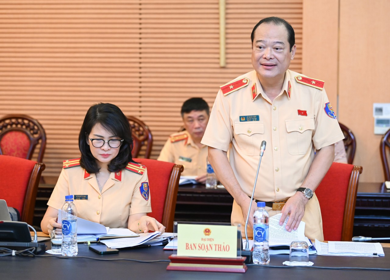 Giá khởi điểm đấu giá biển số xe đắt hay rẻ? Giá khởi điểm đấu giá biển số xe đắt hay rẻ?