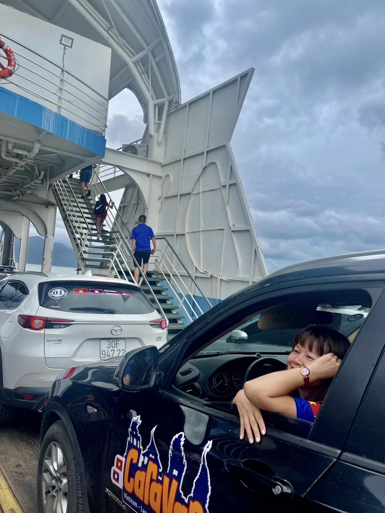 "Đi để thêm yêu đồng bào, dân tộc mình và yêu bờ cõi Tổ quốc Việt Nam" "Đi để thêm yêu đồng bào, dân tộc mình và yêu bờ cõi Tổ quốc Việt Nam"