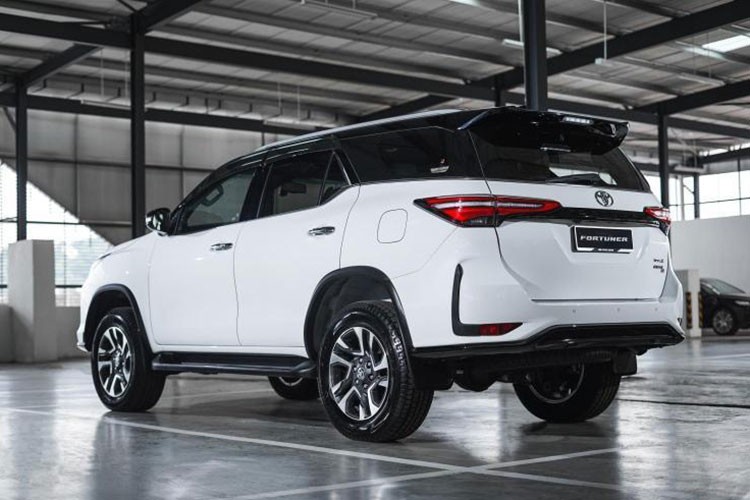 Toyota Fortuner 2023 nâng cấp từ 941 triệu đồng, sắp về Việt Nam? Toyota Fortuner 2023 nâng cấp từ 941 triệu đồng, sắp về Việt Nam?