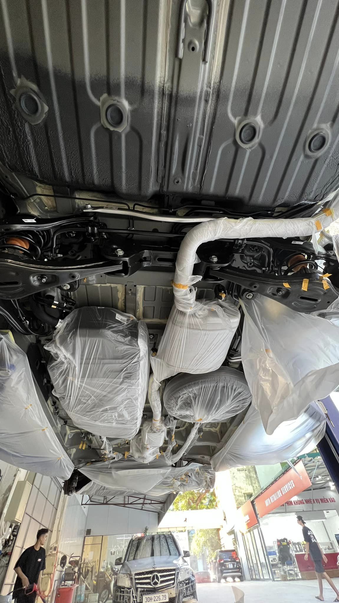 Tại sao phải phủ gầm Kia Carnival? Tại sao phải phủ gầm Kia Carnival?
