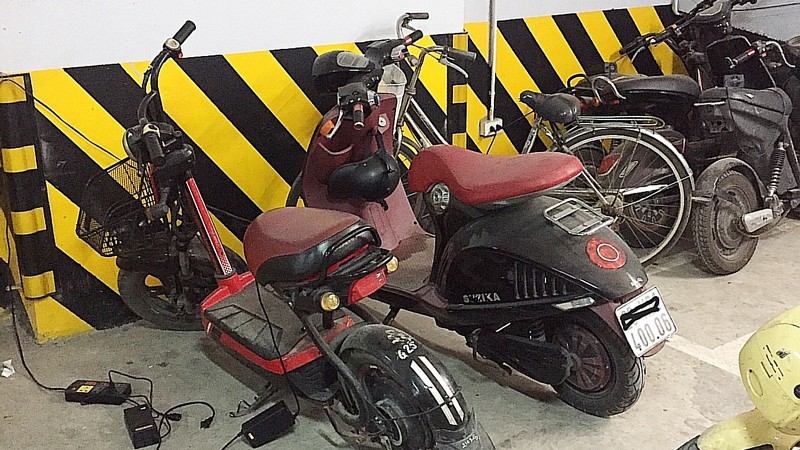 Xe điện cháy khi sạc, nguyên nhân và cách phòng tránh