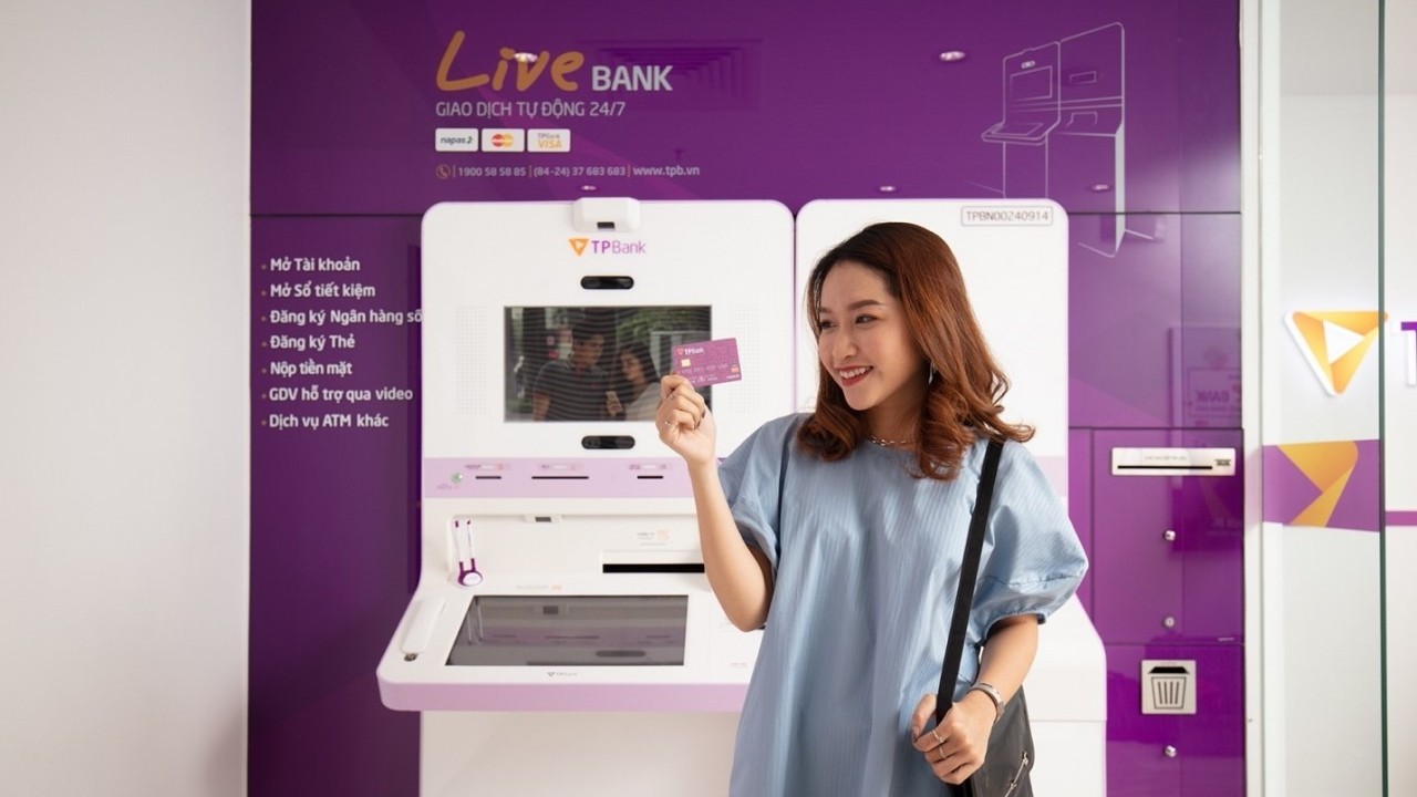 Trải nghiệm mở thẻ và thanh toán siêu nhanh lần đầu xuất hiện trên thị trường