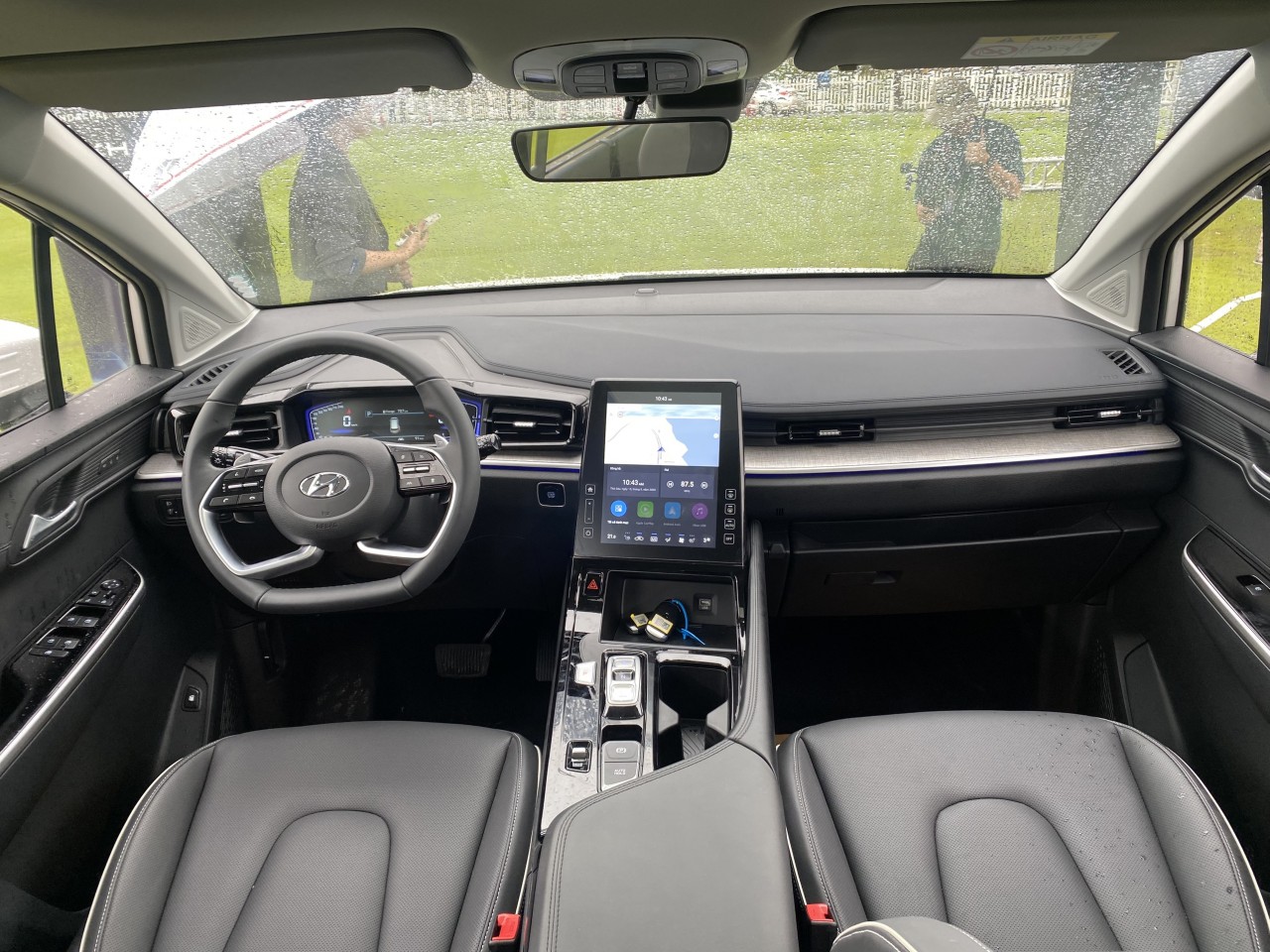 Giá lăn bánh Hyundai Custin vừa ra mắt Giá lăn bánh Hyundai Custin vừa ra mắt