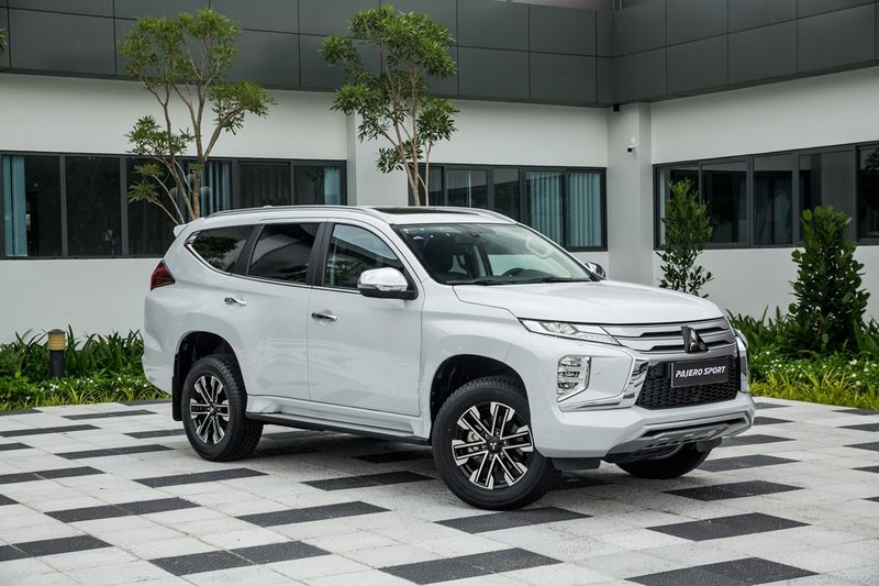 Tính giá lăn bánh Mitsubishi Pajero Sport 2020 mới ra mắt tinh gia lan banh mitsubishi pajero sport 2020 moi ra mat