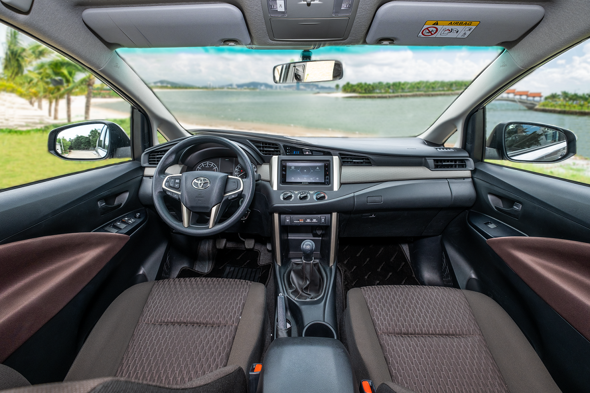Toyota Innova - Lựa chọn hàng đầu khi mua xe kinh doanh dịch vụ toyota innova lua chon hang dau khi mua xe kinh doanh dich vu