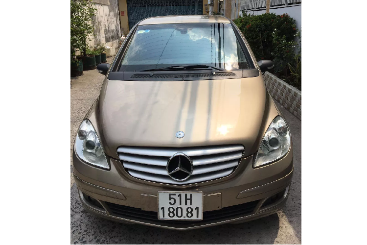xe sang mercedes benz b150 chay duoc 10 nam gia chi 325 trieu tai sai gon