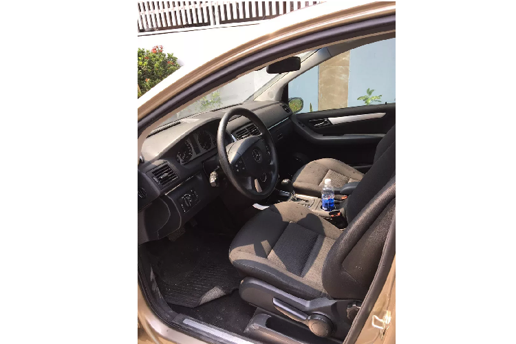 xe sang mercedes benz b150 chay duoc 10 nam gia chi 325 trieu tai sai gon