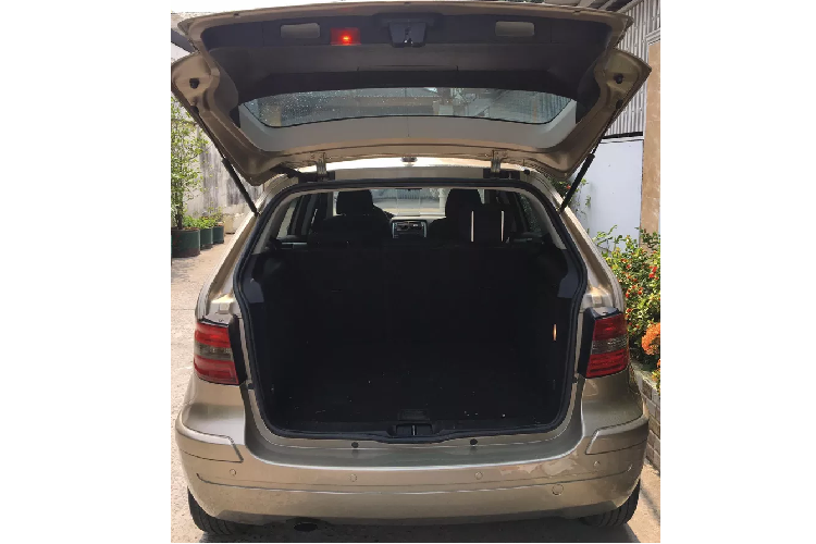 xe sang mercedes benz b150 chay duoc 10 nam gia chi 325 trieu tai sai gon