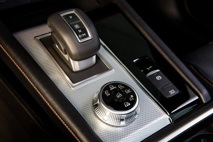 Mitsubishi Outlander 2022 bản tiết kiệm xăng lộ diện, đầu năm sau ra mắt