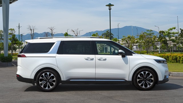 Lộ ảnh thực tế Kia Carnival 2022 tại Việt Nam trước ngày ra mắt Lộ ảnh thực tế Kia Carnival 2022 tại Việt Nam trước ngày ra mắt