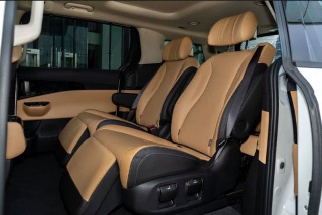 Lộ ảnh thực tế Kia Carnival 2022 tại Việt Nam trước ngày ra mắt