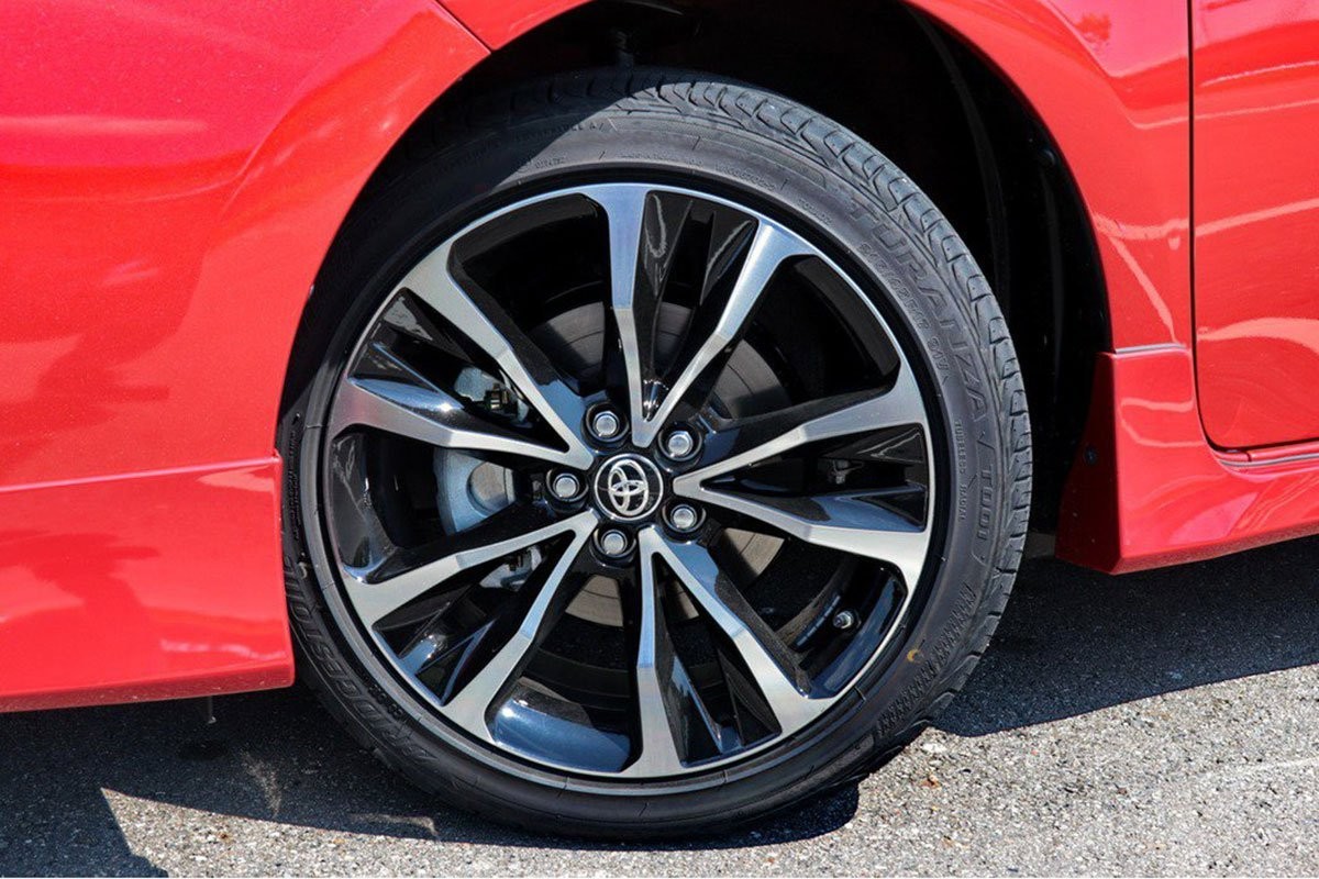 Toyota Corolla Altis hấp dẫn hơn với ưu đãi lớn trong tháng 10/2021 Toyota Corolla Altis hấp dẫn hơn với ưu đãi lớn trong tháng 10/2021