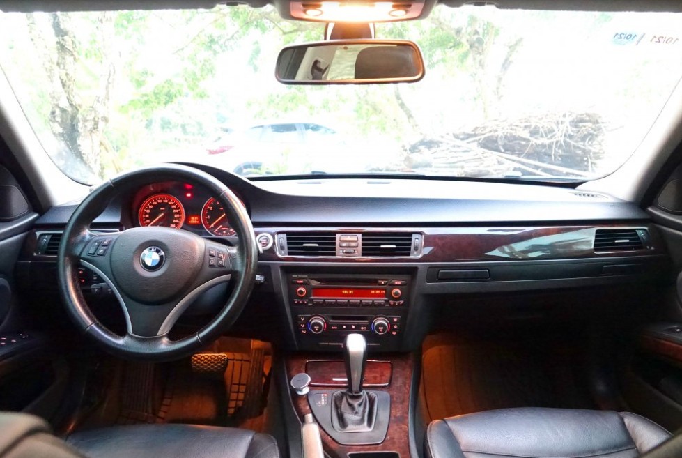 BMW E90 325i đời 2008 - cảm nhận sau 2 tháng cầm lái BMW E90 325i đời 2008 - cảm nhận sau 2 tháng cầm lái