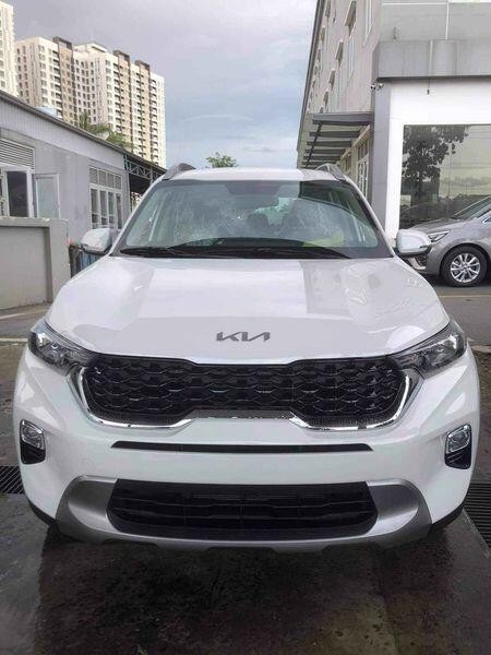 Loạt ảnh Kia Sonet đầu tiên về đại lý Loạt ảnh Kia Sonet đầu tiên về đại lý