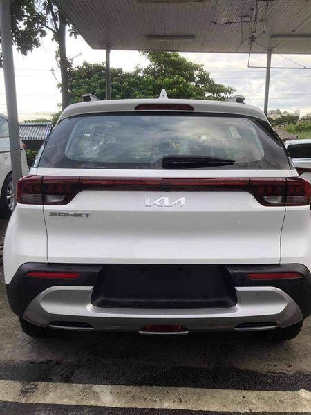 Loạt ảnh Kia Sonet đầu tiên về đại lý Loạt ảnh Kia Sonet đầu tiên về đại lý